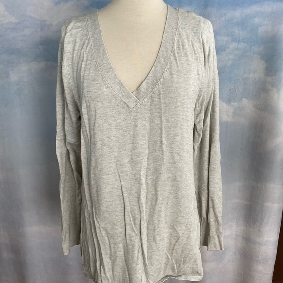 Lane Bryant oatmeal colored lightweight sweater 1X - Picture 1 of 3
